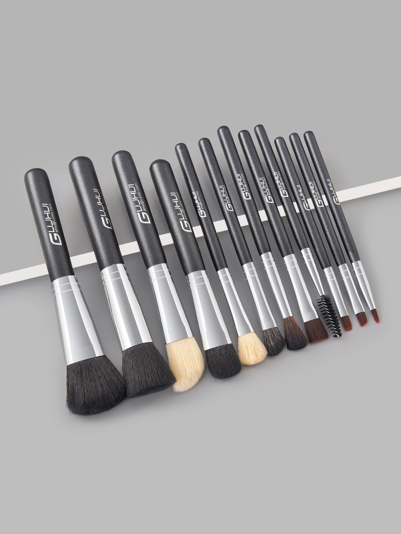 12 pcs black makeup brush set including blush brush, powder brush, contour brush GUJHUI factory direct sale_voghion.com