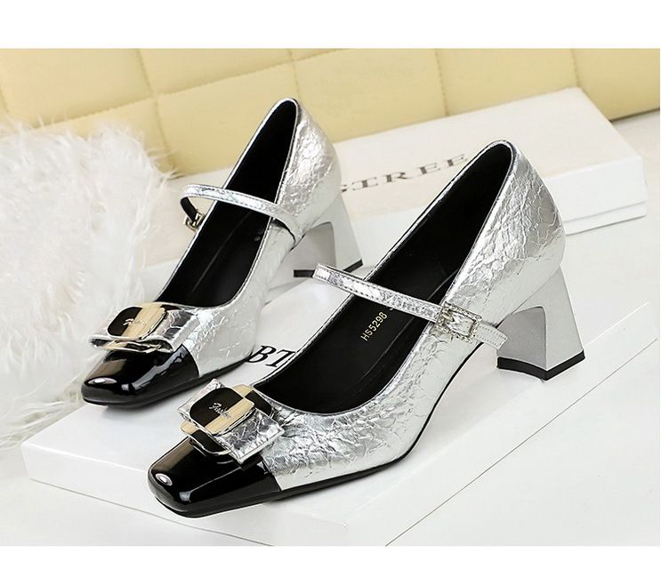 5298-K91 Wind Damenschuhe Vielseitiger mittlerer dicker Absatz leichter Mund Farbblock Metallschnalle Schleifenriemen Einzelschuh_voghion.com