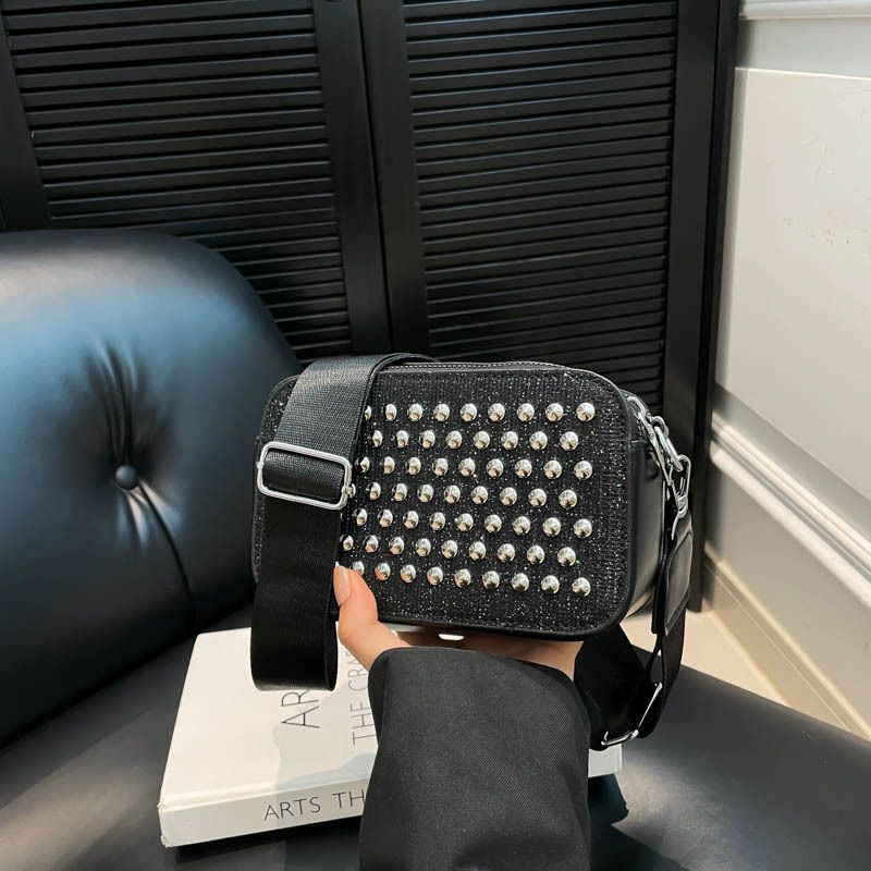 Borsa a tracolla piccola, quadrata, elegante e versatile, nuova moda 2025 per donna_voghion.com