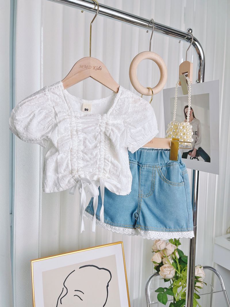 Abbigliamento per bambini Camicia a maniche corte per bambina + completo di pantaloncini in denim con bordo in pizzo per bambini piccoli e neonati, completo estivo elegante, completo a due pezzi_voghion.com