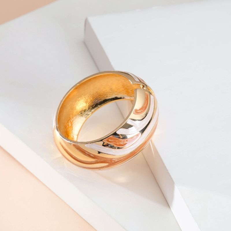 Hot Fashion Retro Gold W Elegant Ladies Drop Oil Patchwork Hand Accessories Bracelet_voghion.com