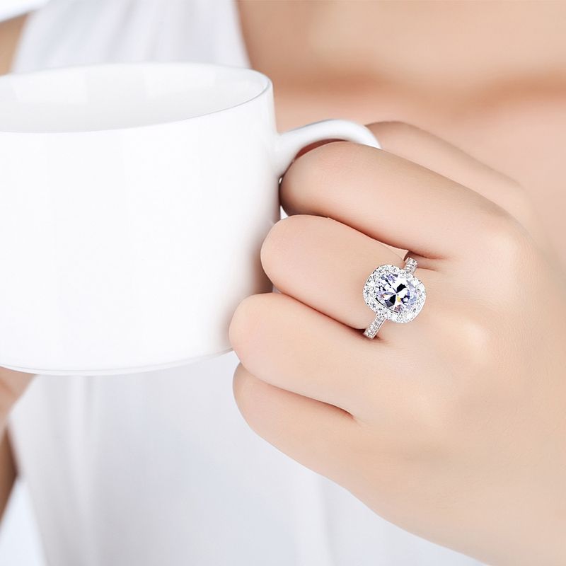 Ovaler Micro Pave Zirkon Simulierter Moissanite Mode Leichte Eiform Temperament Offener Ring für Frauen_voghion.com