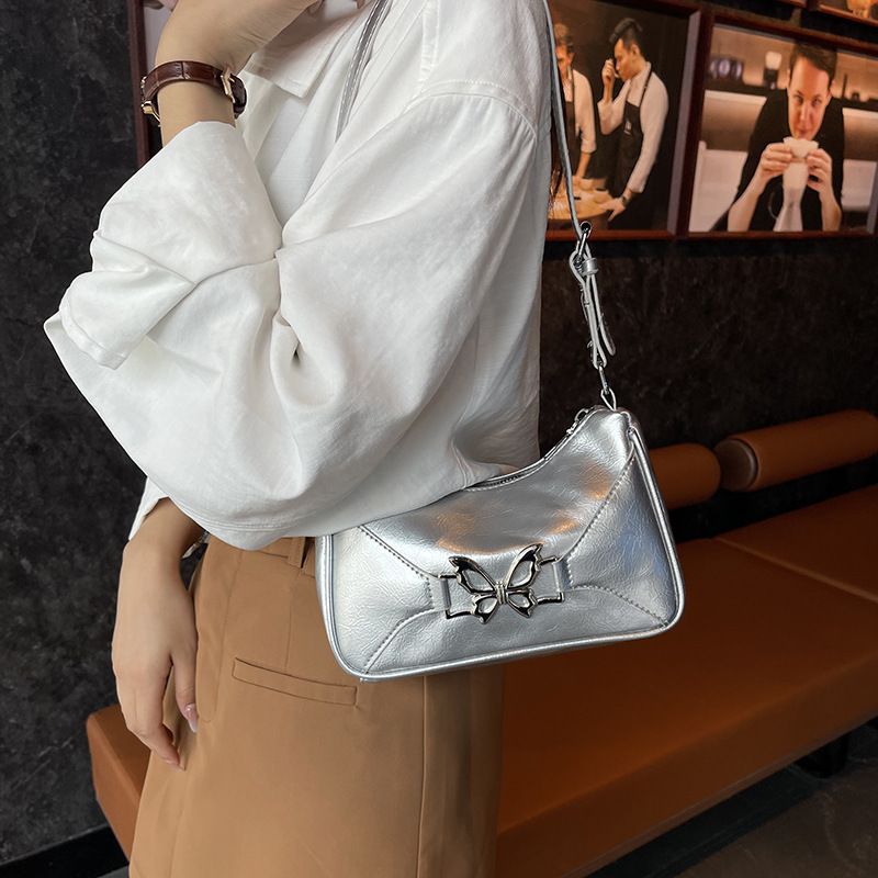 Mode Schmetterling Unterarm Für Frauen 2024 Neue Design Trendy Damen Schulter Internet Celebrity Einfache Sommer Kleine Tasche_voghion.com