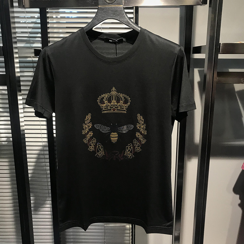 T-shirt à manches courtes pour hommes en soie glacée 2021, nouveau modèle d'été imprimé couronne petite abeille_voghion.com