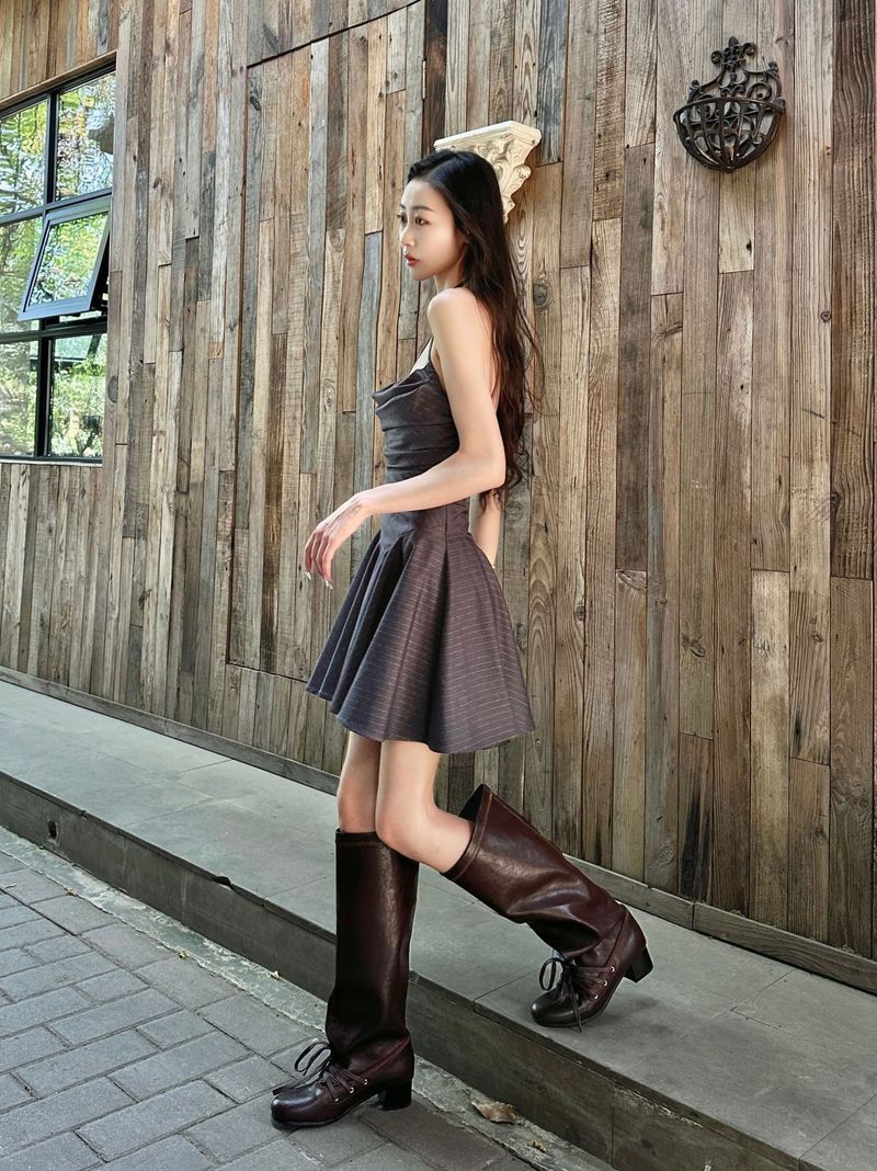 Lace-Up Long Boots Chunky Heel Knee-High Boots Pointed Toe Cuff Boots Fall/Winter 2025 New_voghion.com