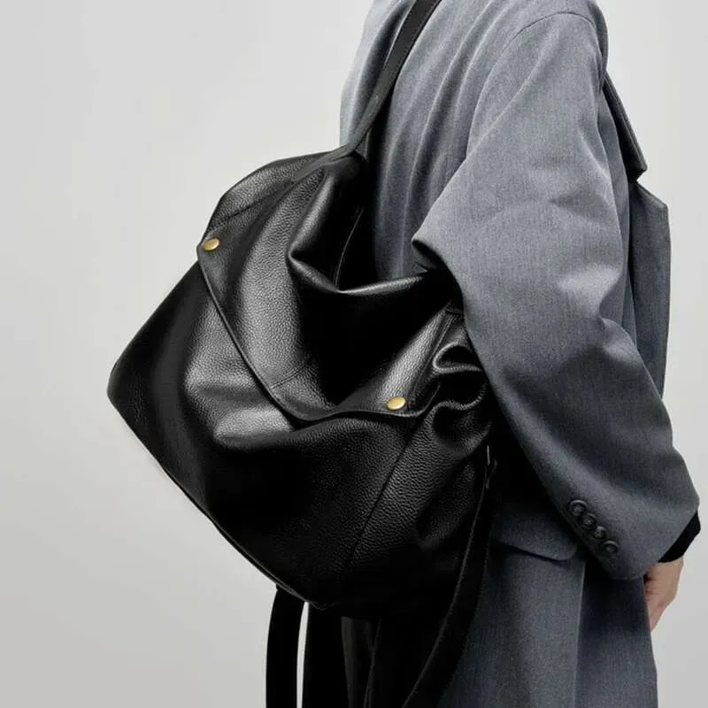 Borse a tracolla grandi e morbide in vera pelle di vacchetta Burminsa per donna 2025, borsa a tracolla grande firmata da donna_voghion.com