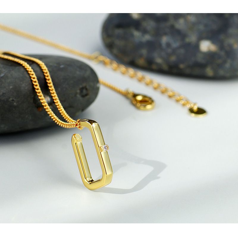 Collier pendentif géométrique en laiton plaqué or 14 carats avec incrustation de zircons_voghion.com