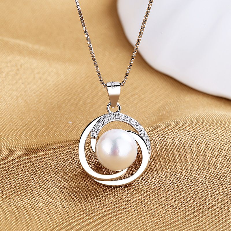 Elegant Pearl Necklace For Women With Heart Pendant_voghion.com
