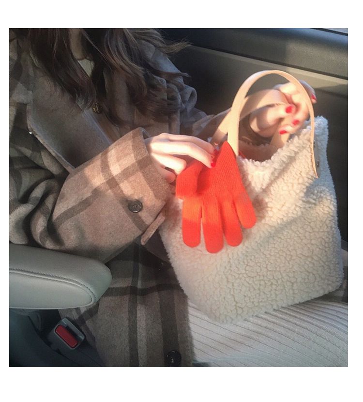 Borsa invernale in peluche a tracolla in lana tinta unita di grande capacità, edizione coreana, semplice e versatile B_voghion.com