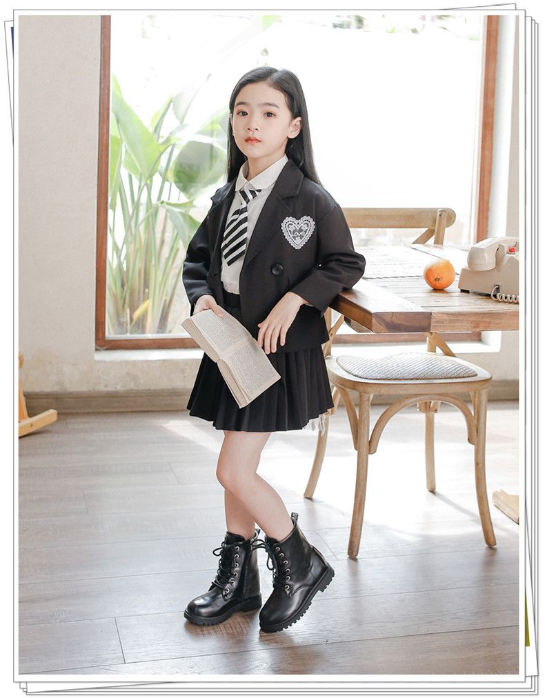 Kurze Stiefel für Mädchen im Winter 2023, neuer koreanischer Stil, britischer Stil, mit Fleece gefütterte Martin-Stiefel für kleine Mädchen, Prinzessinnen-Einzelstiefel_voghion.com