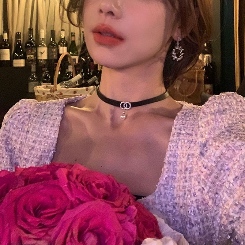 Autumn and winter atmosphere pearl choker necklace necklace light luxury niche design temperament clavicle chain_voghion.com