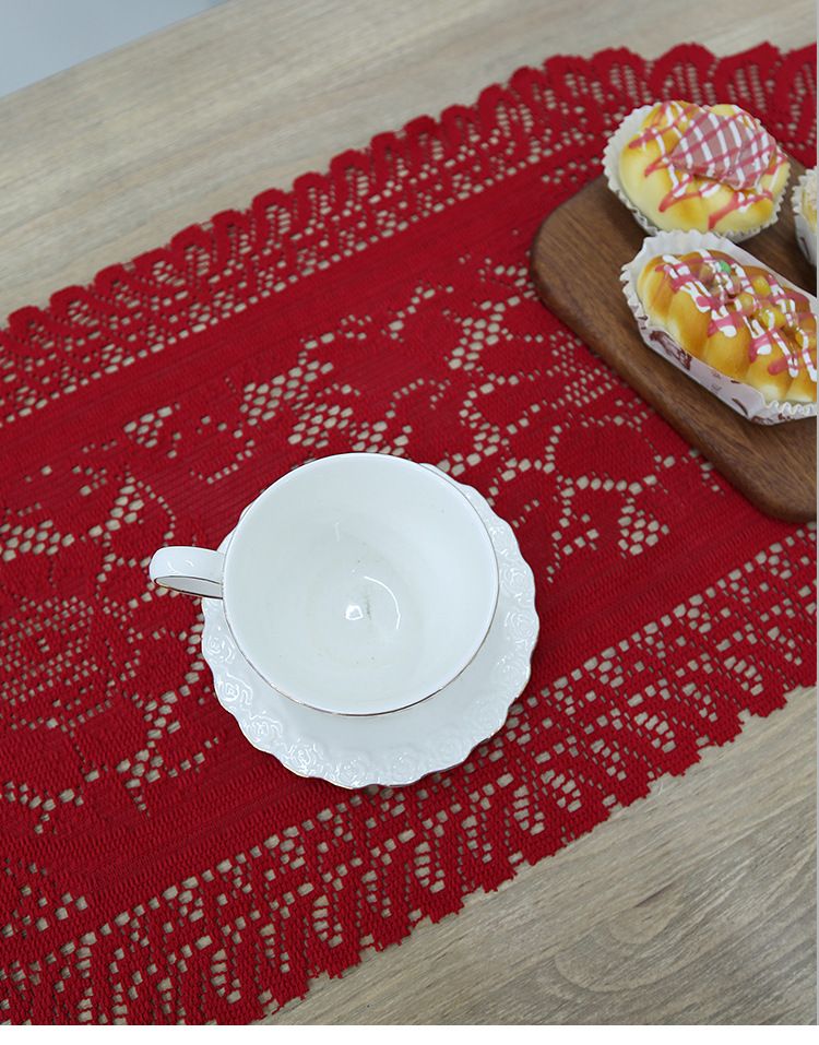 Weihnachtstischläufer-Set – Stoffdekor im nordischen Stil für Esstisch, Couchtisch und TV-Ständer (Weihnachtsdekor)_voghion.com
