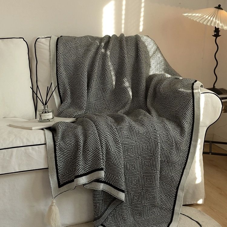 Striped Knitted Blanket Sofa Blanket Air Conditioning Blanket Bed Blanket Office Blanket_voghion.com
