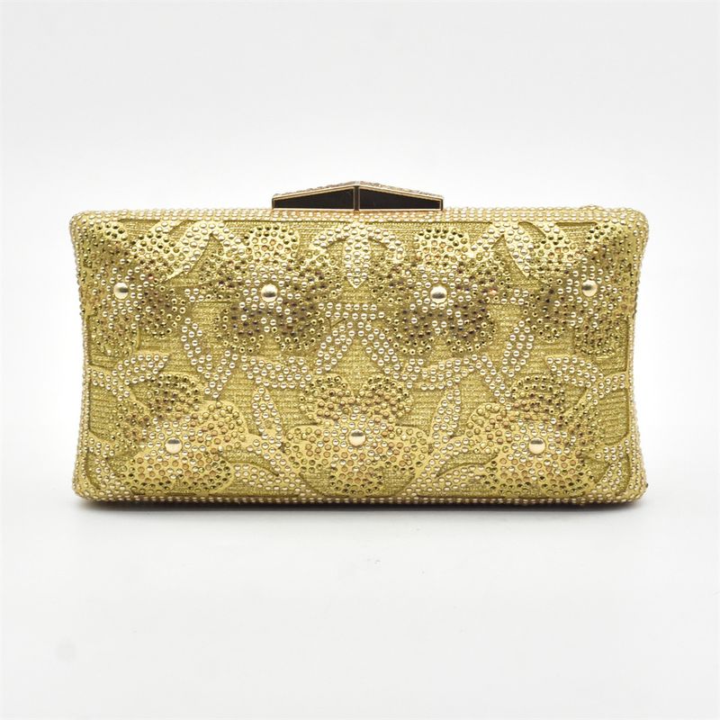 Stilfulde damebryllupssko med diamantpresset blomsterprint til festsko_voghion.com