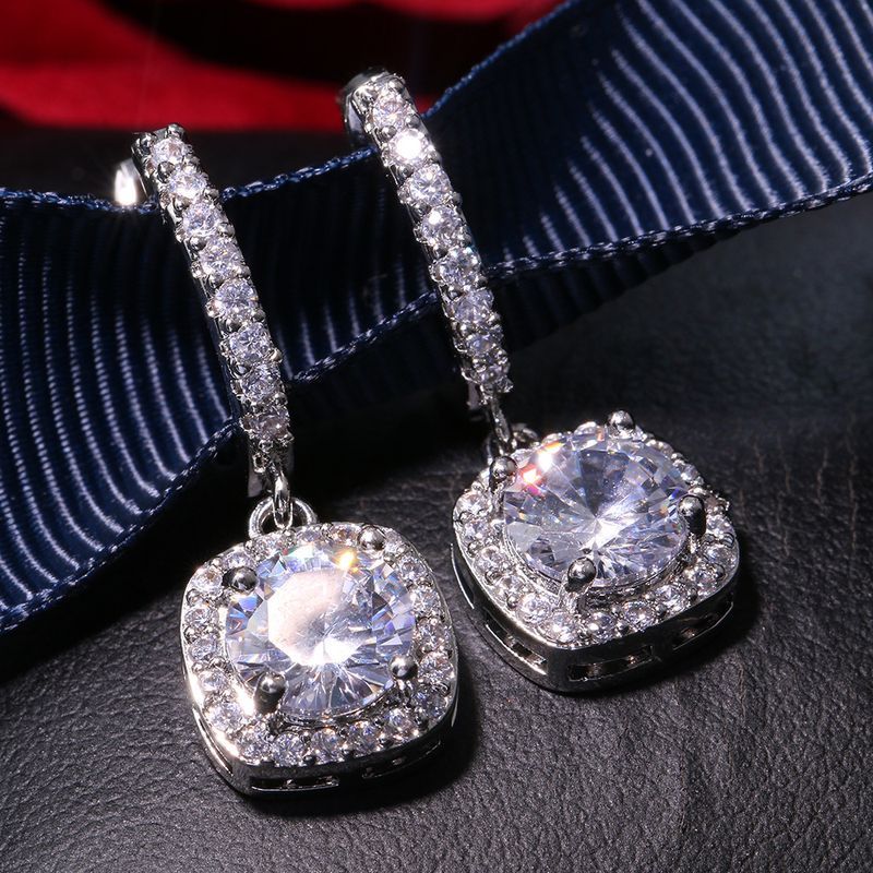 Orecchini da donna con fibbia ad orecchio in zircone con design alla moda, vento freddo, senso avanzato, gioielli retrò_voghion.com