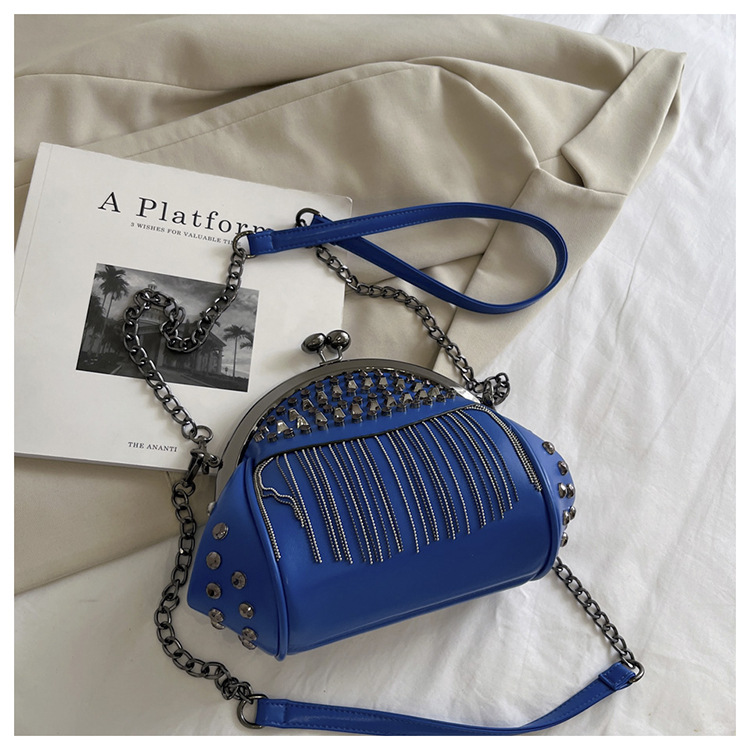 Neue trendige Diamant-Nieten-Quastenkette für eine Schulter, Umhängetasche mit Handclip für das Abendessen, Damentasche_voghion.com