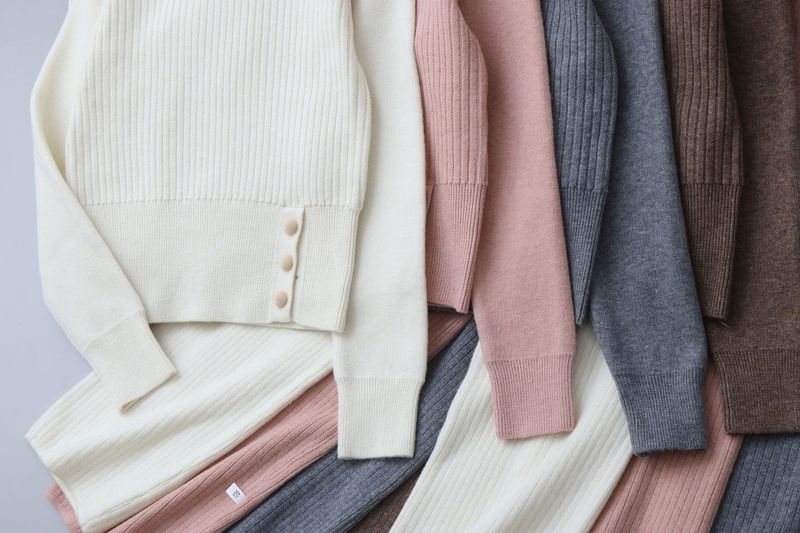 Completo in maglia con colletto rialzato per bambine in velluto – Completo comodo in due pezzi (120-160 cm, 4 colori)_voghion.com