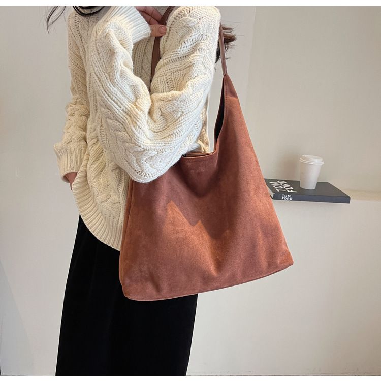 Retro Matte Big Bag Women's 2025 New Autumn And Winter Large-capacity Shoulder Bag, High-end Sense Of Commuting To Work Tote Bag_voghion.com