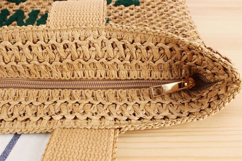 Dammemodesch Strandtasch mat enger Schëller am pastorale Stil_voghion.com