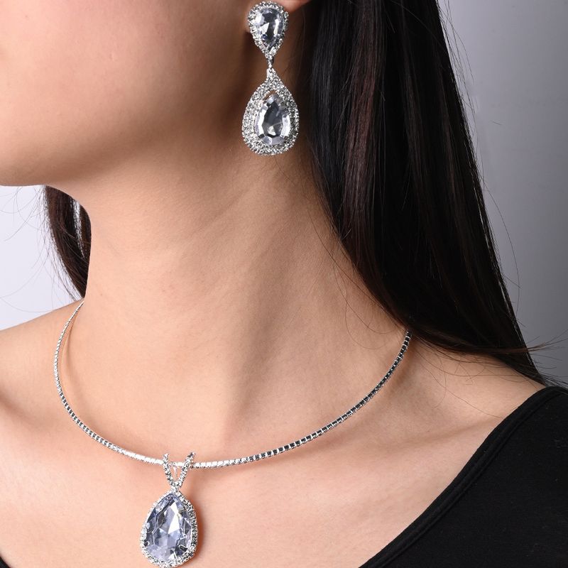New Water Drop Shape Full Diamond Choker Simple Earrings Bridal Accessories Jewelry Set_voghion.com