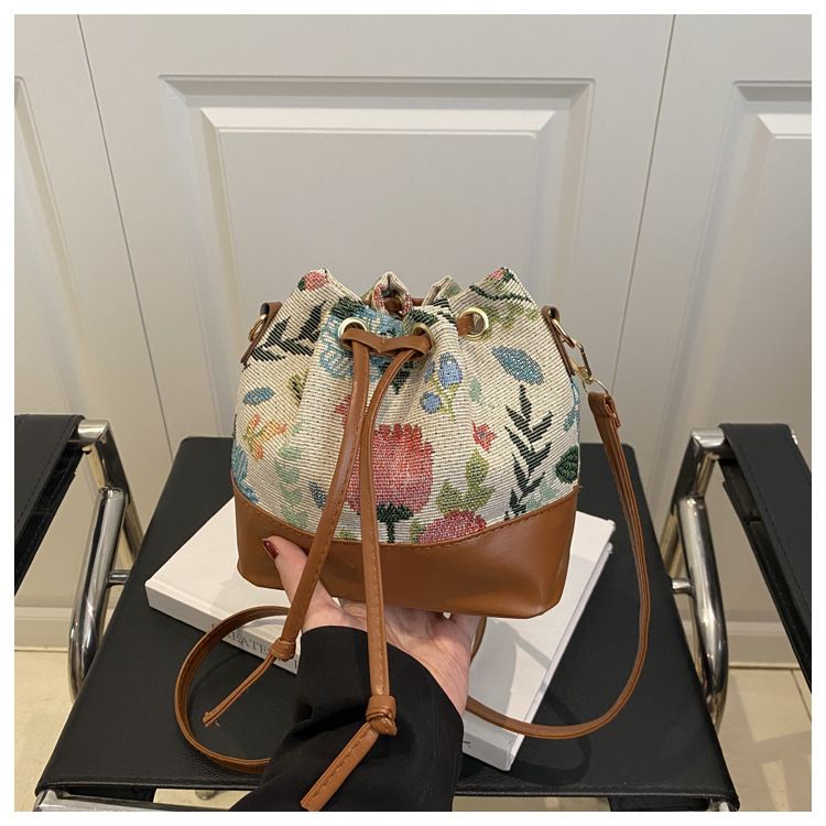 Borse da donna alla moda 2025, nuova borsa a tracolla a secchiello casual in stile etnico alla moda, da pendolare_voghion.com