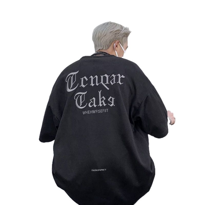 Camiseta de manga corta con letras bordadas para hombre, de verano, de gamuza, denim alto, de gran tamaño, marca de moda estadounidense, cinco cuartos_voghion.com
