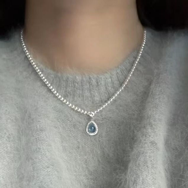 2024 New French Sea Blue Baohao Stone Sparkling Necklace With High Quality, Niche Commuter Versatile Style_voghion.com