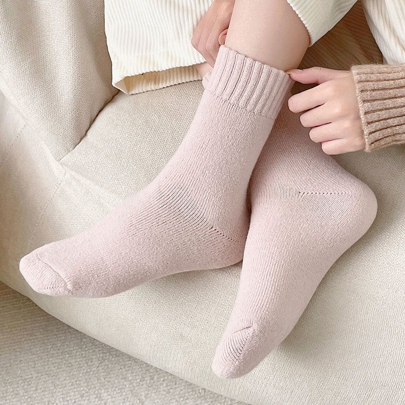 New winter socks for women, thickened brushed warm socks, mid tube socks, ladies' confinement socks, floor towel socks, mid tube socks_voghion.com