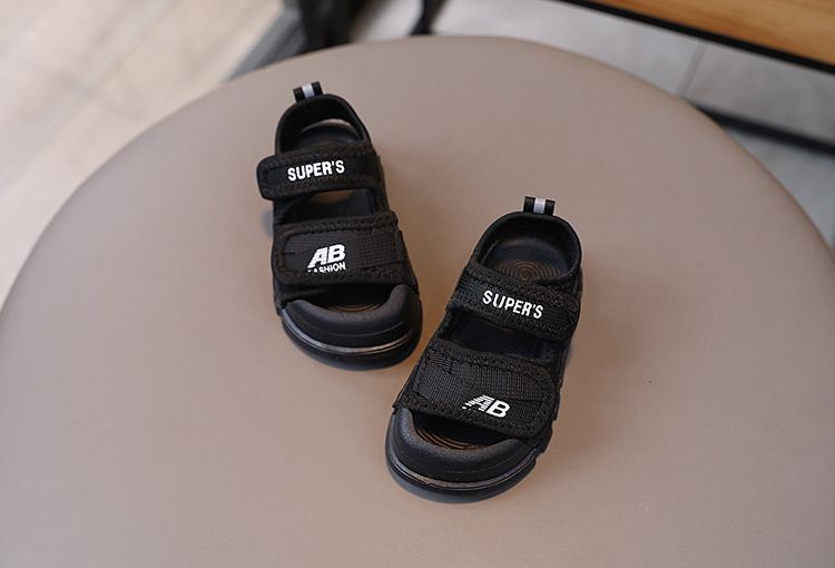 Sandali estivi 2024 nuovi alla moda per bambini piccoli, sport da spiaggia, ragazze, suola morbida, antiscivolo, scarpe per bambini_voghion.com