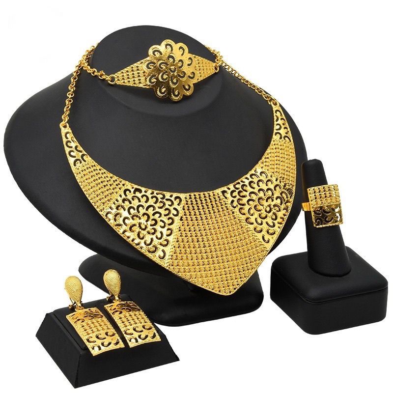 Fashionable luxury ethnic style four piece alloy decoration necklace collarbone jewelry earring set_voghion.com