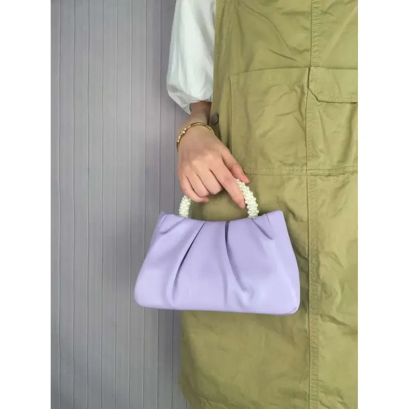 Designer 2025 Mode Perle Griff Frauen Abendessen Kupplung Geldbörse Handtaschen Design Damen Platz Umhängetaschen Weibliche Kleine_voghion.com