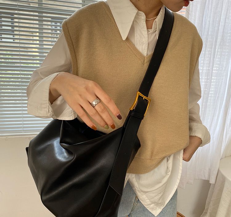 Korean version large capacity soft collapse minimalist style single shoulder new women's tote crossbody student bag_voghion.com