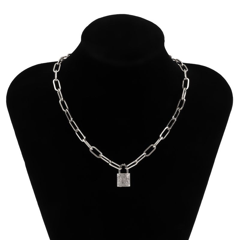 Collier Femme Collier Doré Pendentif Collier Or Mode Simple Micro Incrusté Pendentif Collier Pour Femmes Créatif Tendance Métal Serrure Tête Chaîne_voghion.com