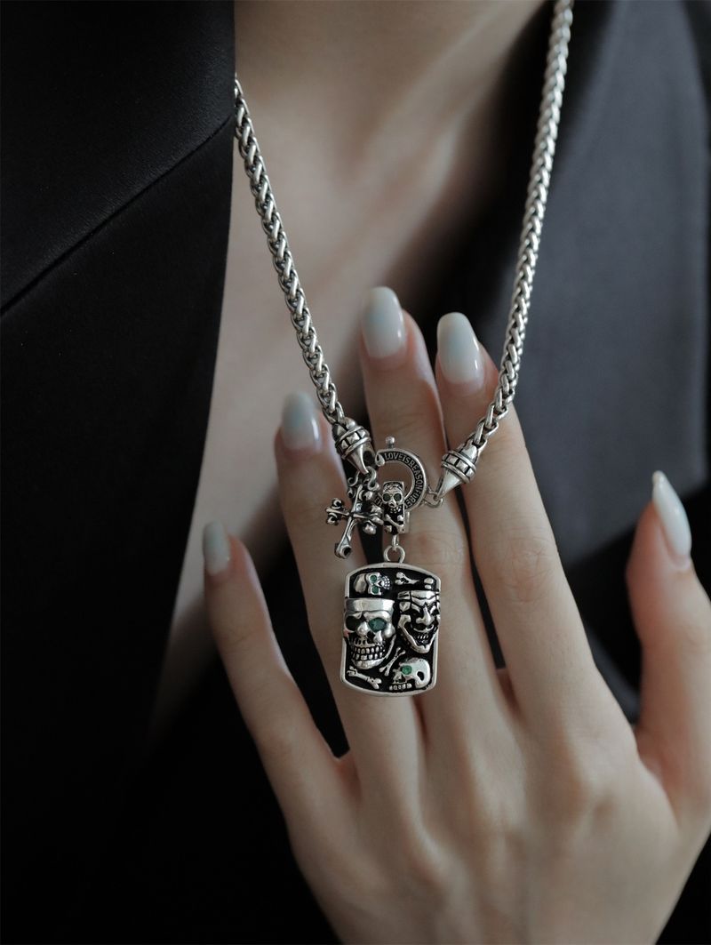 Collana cubana con testa di bottone a forma di fiore con croce retrò personalizzata da donna, design leggero di nicchia, catena con clavicola a croce, decorazione in stile freddo_voghion.com