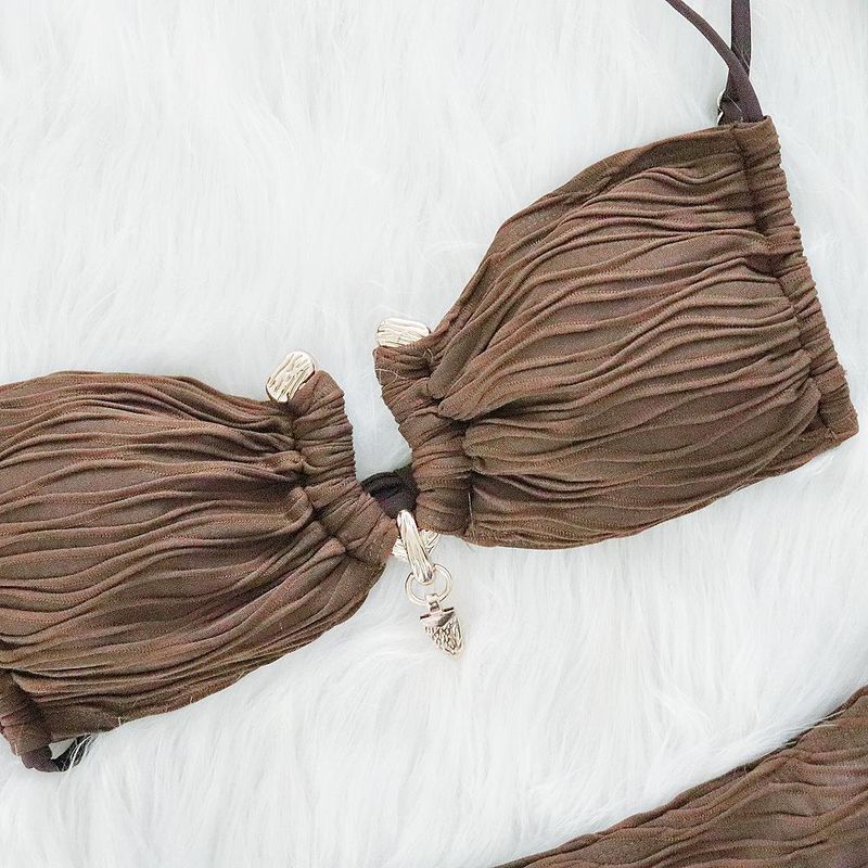 Maillot de bain deux pièces élégant pour femme avec tissu texturé spécial sexy_voghion.com