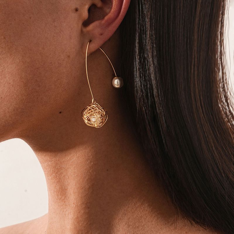 Pendientes personalizados de moda versátiles de aleación envueltos en perla sin perforar con ganchos para las orejas_voghion.com