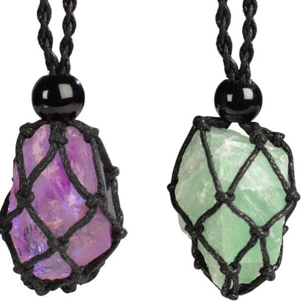 Collana con borsa a rete nera e pietre di cristallo grezzo - Catena regolabile intrecciata per la moda boho_voghion.com