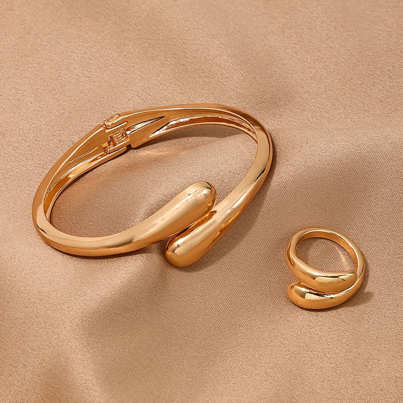 Conjunto de joyería para mujer, moda simple, metal pesado, temperamento, anillo geométrico, collar liso, pulsera, anillo, conjunto de joyería_voghion.com