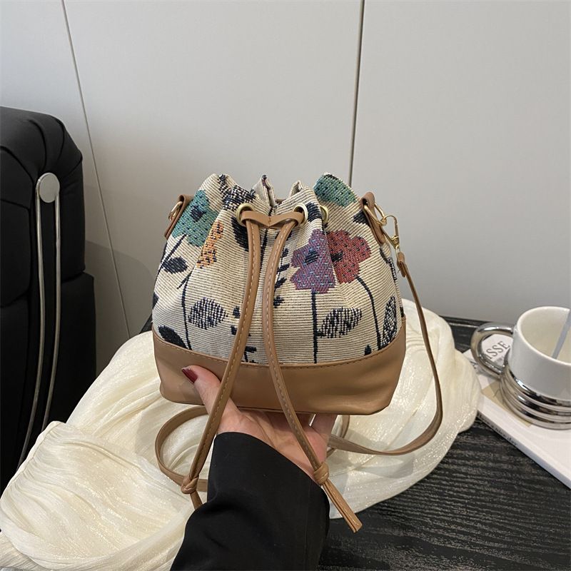 Borse da donna alla moda 2025, nuova borsa a tracolla a secchiello casual in stile etnico alla moda, da pendolare_voghion.com