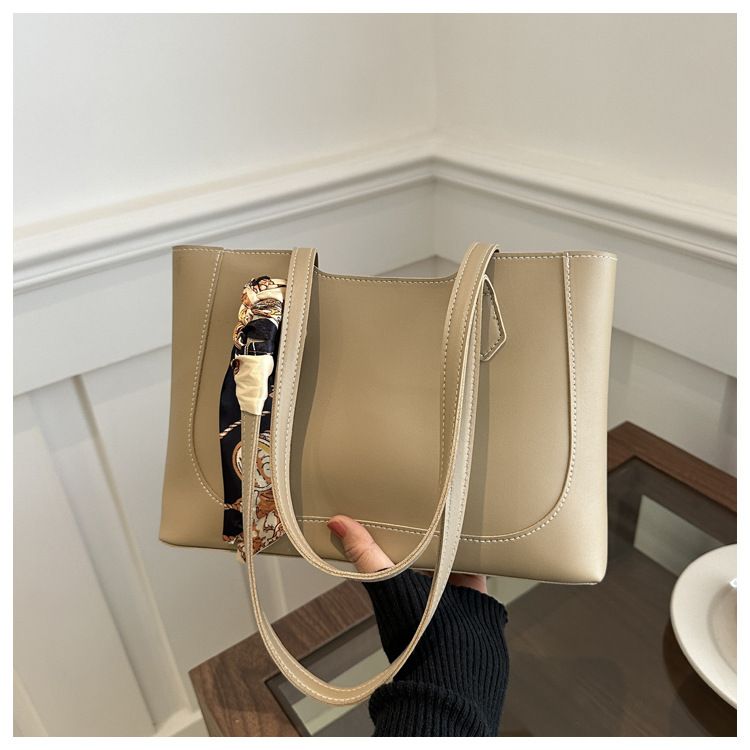 Popolare 2024 Primavera Nuova Alla Moda Piccola e Minimalista Borsa A Tracolla Grande Capacità per Le Donne_voghion.com