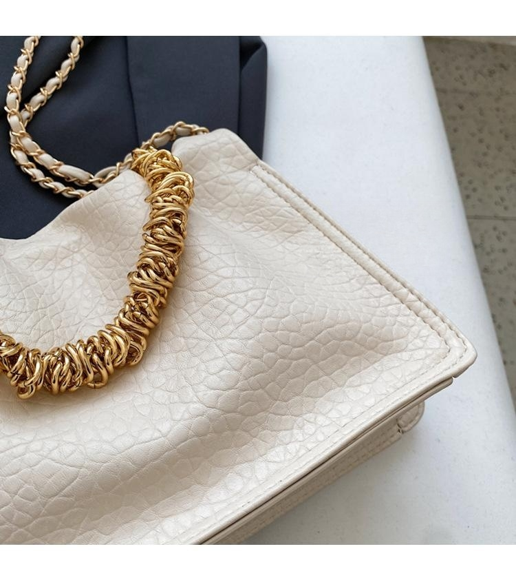 Borsa a catena da donna piccola moda autunno 2023 scoppiata, tutta borsa abbinata borsa ascellare nuvola a grana di pietra_voghion.com