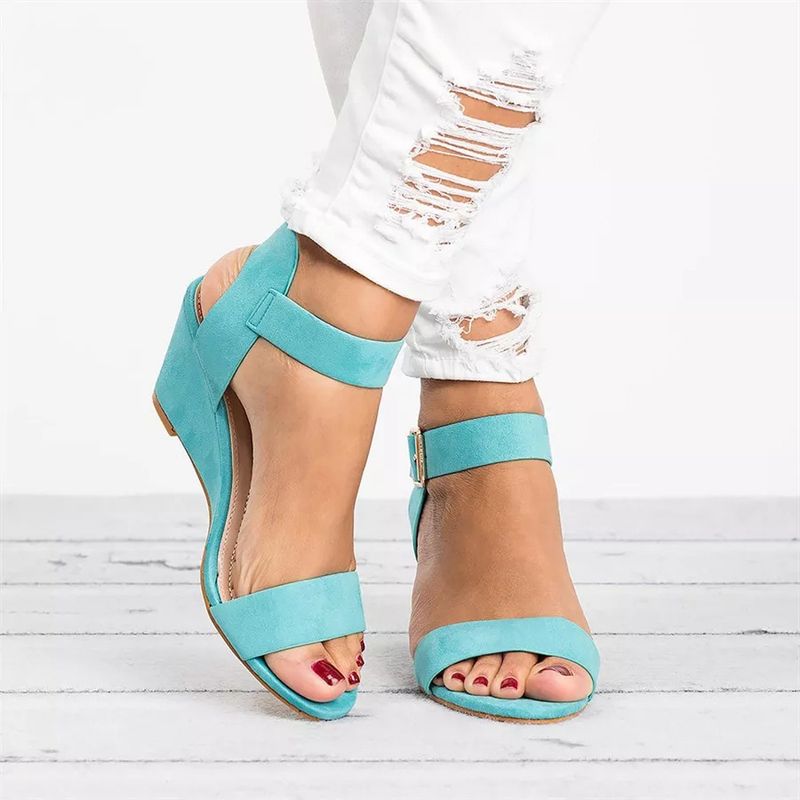 Grote maat 2025 lente/zomer nieuwe sandalen met hoge hak en gesp voor dames_voghion.com