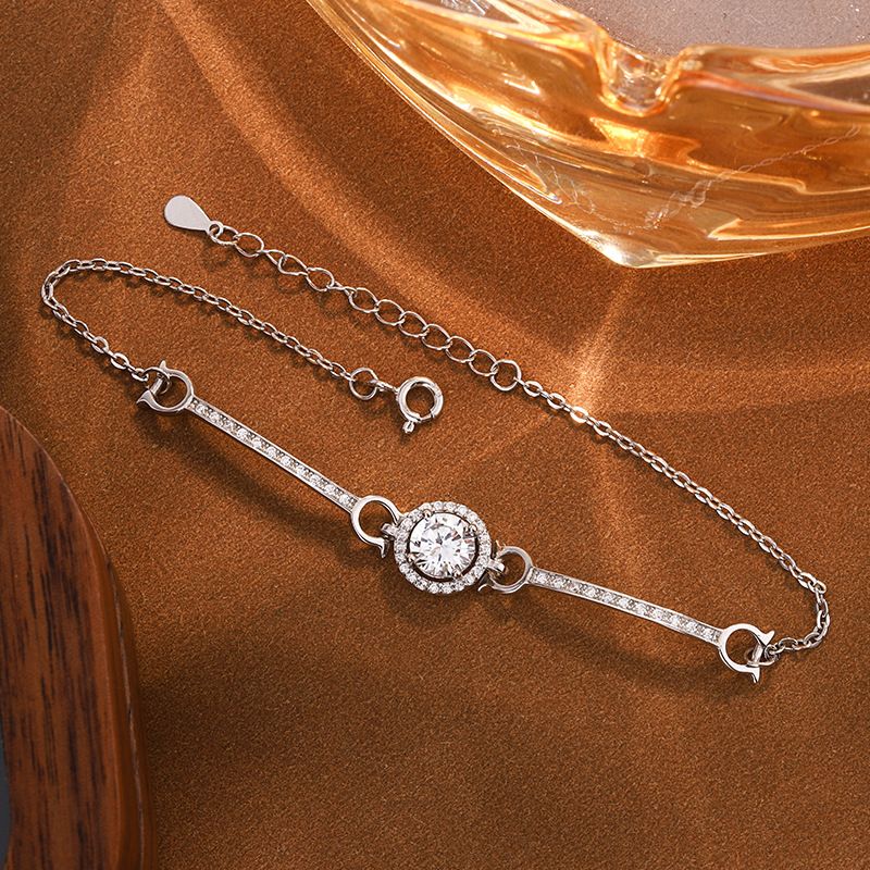 Bracciale di lusso leggero con zirconi rotondi in argento puro, squisito modello 2025, gioiello con conchiglia d'acqua_voghion.com