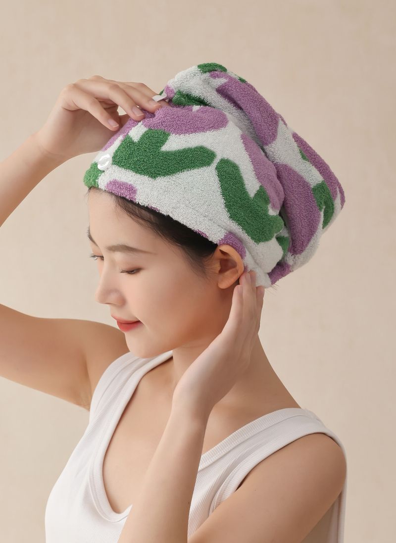 Lillian Neue doppelseitige Frottee-Haarhaube aus garngefärbter, saugfähiger Baumwolle mit langen Stapelfasern_voghion.com