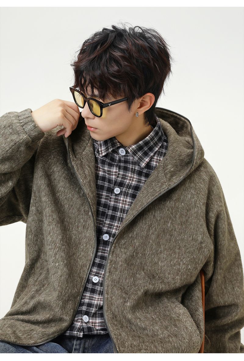 Giacca oversize con cappuccio in misto mohair – Streetwear vintage unisex (cachi/carbone, cardigan corto pesante)_voghion.com