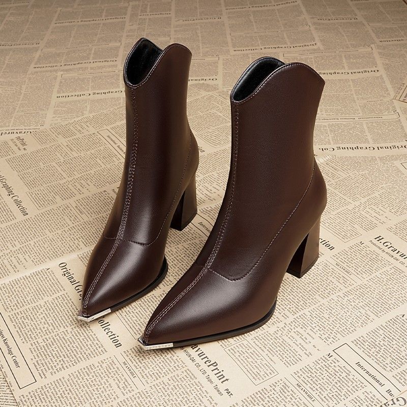 2023 Internet Celebrity Pointed Toe Chunky Heel High-End Short For Women Autumn Winter High Heels Petite French Style_voghion.com