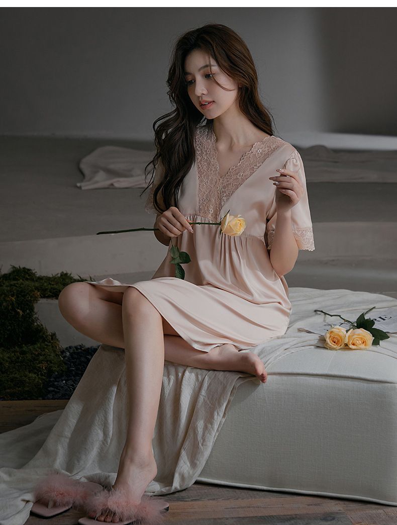 Women's Sleepwears Large Lace Nightdress Medium Length Ice Silk Short Sleeved Simple Large Size Nightdress Home Clothes_voghion.com