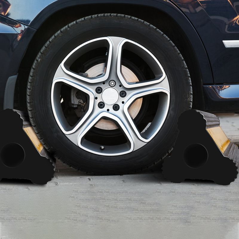 Heavy Duty Rubber Wheel Chocks Tire Chocks Wheel Immobilizers with Nylon Rope Yellow Reflective Stripes for RVs Trucks Trailers Small Airplanes_voghion.com