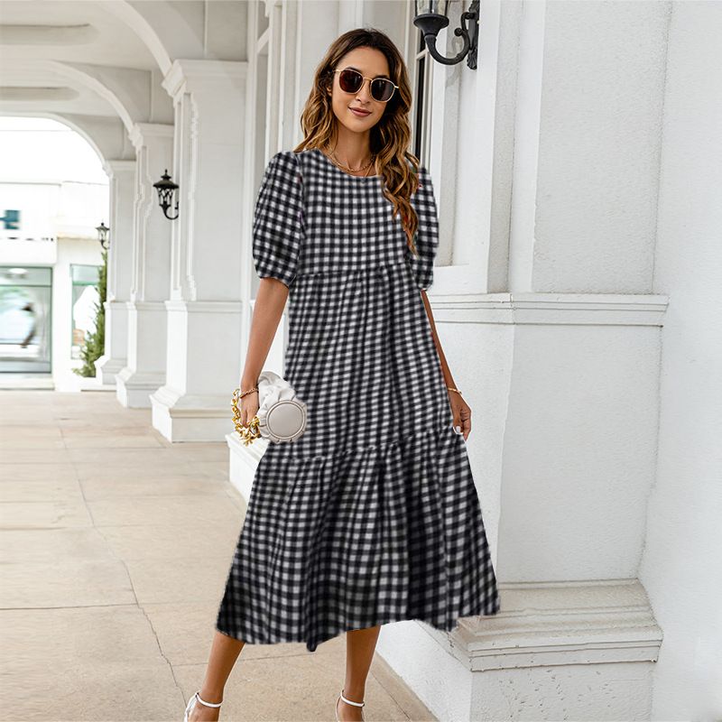 Abito casual da spiaggia con maniche corte, a pois gialli, a balze larghe e stampate, da donna, estate 2025_voghion.com