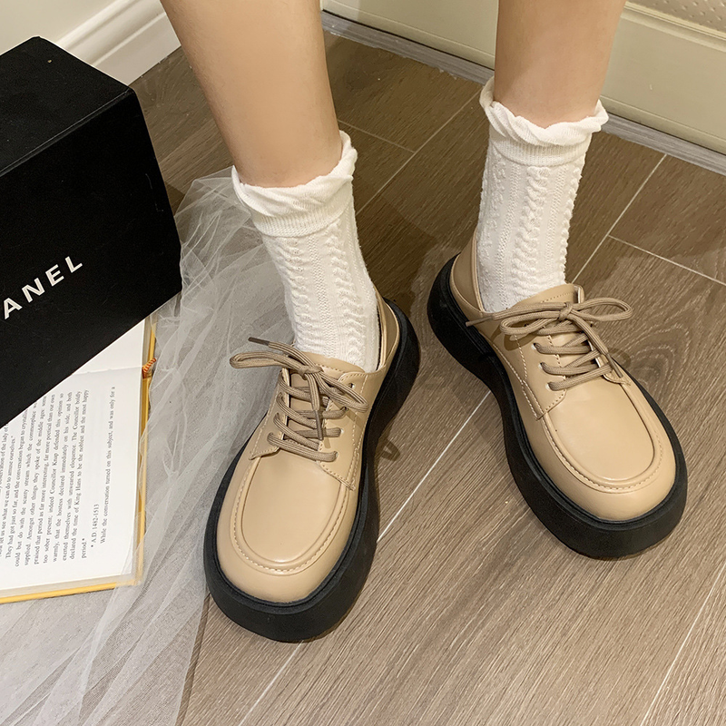 Piccole scarpe in pelle da donna stile britannico 2023 Nuova primavera ed estate studentessa testa grande retro cinturino nero fondo spesso aumento scarpe singole jk_voghion.com
